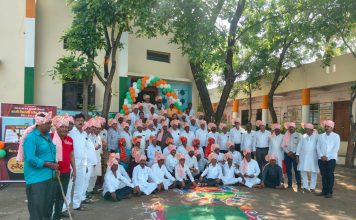 ३८ वर्षांनी पुन्हा भरली शाळा; गेवराईत माजी विद्यार्थ्यांचा भावनिक स्नेहमिलन सोहळा