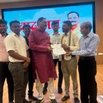 शिरपूरमध्ये आदिवासी विद्यार्थ्यांच्या प्रमुख मागण्या; मंत्री अशोक ऊईके यांना निवेदन