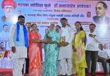 भीम जयंतीनिमित्त दौंडमध्ये ‘भीम पँथर गौरव पुरस्कार’ सोहळा उत्साहात