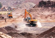 मोजे एरंडोल शिवारातील बेकायदेशीर दगड खनन प्रकरण तापले; अधिकाऱ्यांवर कारवाईची मागणी