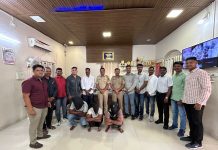 दौंडपोलिसांचीमोठीकारवाई अपघाताचाबनावकरून 6.68 लाखांचेखोबरेलंपासकरणारीटोळीजेरबंद