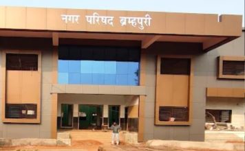 २१ पैकी १२ महिला सदस्य; सत्तेचा रिमोट कंट्रोल पुरुषांच्या हाती