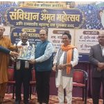 प्रा.डॉ.दशरथ रोडे यांना राज्यस्तरीय महाराष्ट्र रत्न पुरस्कारांने सन्मानित..