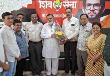 दबावाला न झुकणाऱ्या खासदार राजाभाऊ वाजे यांचा लायन्स क्लबतर्फे विशेष सत्कार