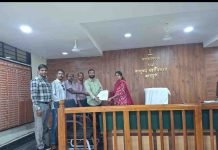 कंत्राटदाराला नोटीस बजावा, टोल बंद करा!’; उड्डाणपुलाच्या दुरवस्थेवर अविनाश राऊतांचा प्रशासनाला इशारा.