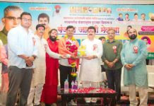 कॅबिनेट मंत्री संजय राठोड यांच्या हस्ते विनोद नरसाळे यांचा ‘राज्यस्तरीय आदर्श पत्रकार’ पुरस्काराने गौरव