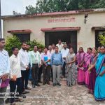 शिरपूर तालुक्यातील आदर्श गाव अंतर्गत राज्याचे माजी सचिव जयंत भाटिया यांची जातोडा येथे भेट